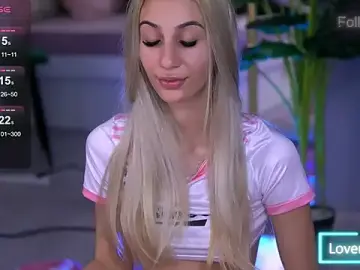 Stripchat Sex Cam of AwaLynch