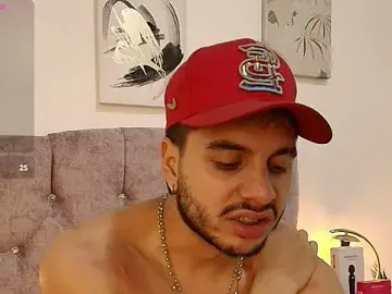 Stripchat Best live sex cam show of Amadeo_Wild