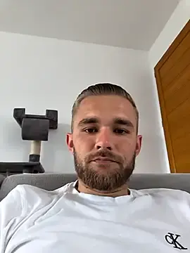 Stripchat Free Live Porn of Benjamiinlt