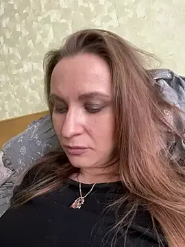 Stripchat Sex Cam of OlgaBuzzz