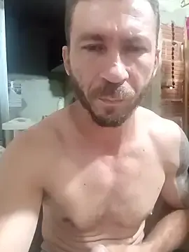 Stripchat Sex Cam of RobertoLuiz84