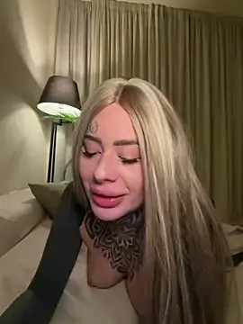 Stripchat Adult Webcam of bambixboo