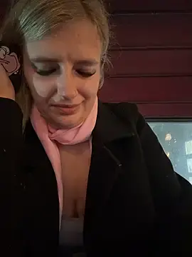 Stripchat Live Sex Cam of Betsy