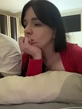 Stripchat Adult Webcam of Poly_Nick