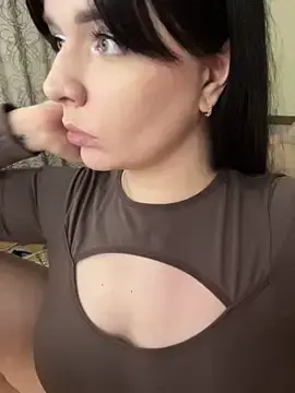 Stripchat Adult Webcam of Poly_Nick