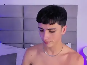 Stripchat Live Porn of JoshClaarktt