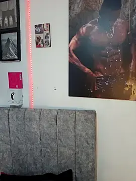 Stripchat Live Sex of MIKE_KILIANjs