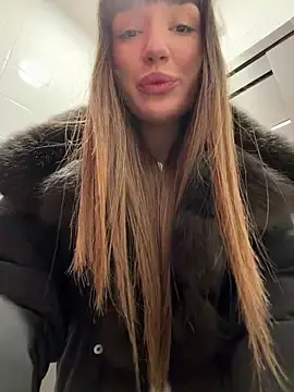 Stripchat Free Porn Cam of Sophie_Avory