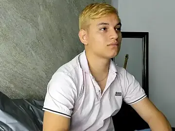 Stripchat Watch Live Sex Cams of badkenn