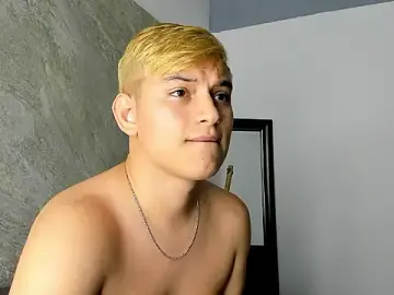 Stripchat Live Porn of badkenn