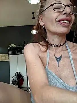 Stripchat Free Live Porn of FrozenWaffle