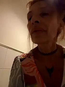 Stripchat Live Sex Cam of FrozenWaffle