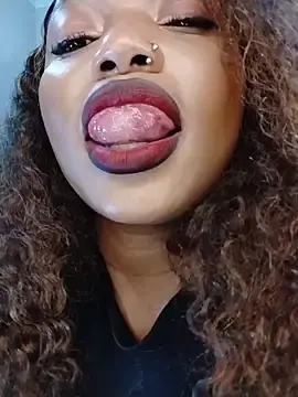 Stripchat Sex Cam of Sugartonguexx