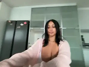 Stripchat Adult Webcam of Naomisroom