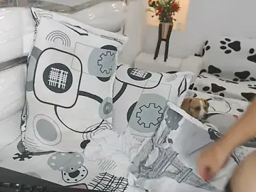 Stripchat Free Porn Cam of yina-rosse