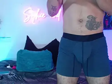 Stripchat Sex Cam of SophieFoxx17