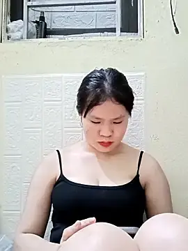 Stripchat Watch Live Sex Cams of emlysss