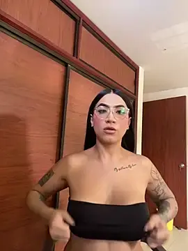 Stripchat Free Live Porn of prety_sharick