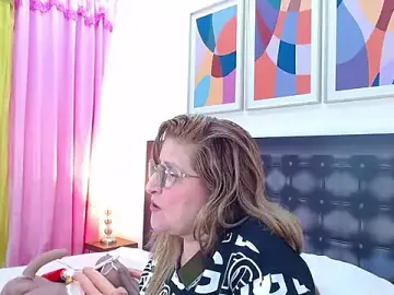 Stripchat Live Sex of sandra_20