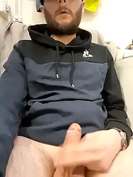 Stripchat Adult Webcam of 80julien