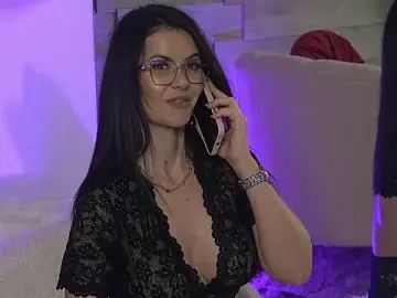 Stripchat Free Live Porn of SeductiveMom