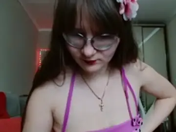 Stripchat Private Sex Chat of KiraGoldens