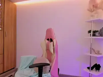 Stripchat Live Sex of KittyFeet1
