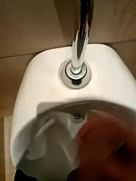 Stripchat Live Sex Cam of Damiianm