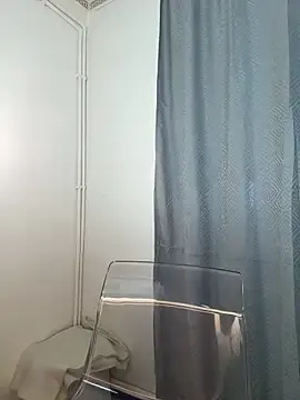 Stripchat Free Porn Cam of MiaKiittyy