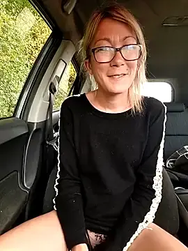 Stripchat Free Live Porn of Timide_girl17