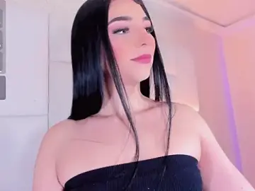 Stripchat Live Porn of andrea_alvarz