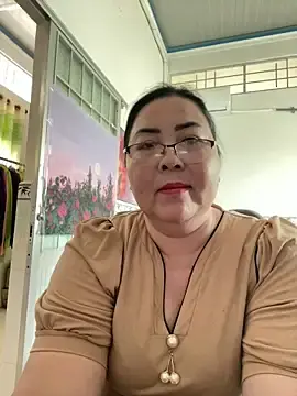 Stripchat Adult Video Chat of Alinat_