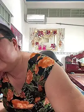 Stripchat Live Porn of Alinat_