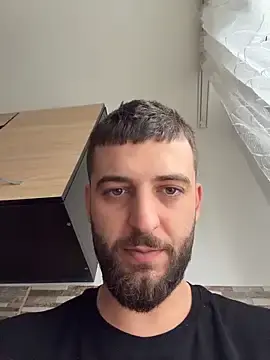 Stripchat Live Porn of Pablo_Hornyguy95