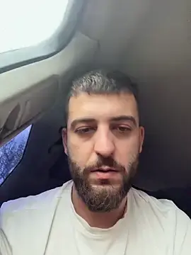 Stripchat Free Porn Cam of Pablo_Hornyguy95