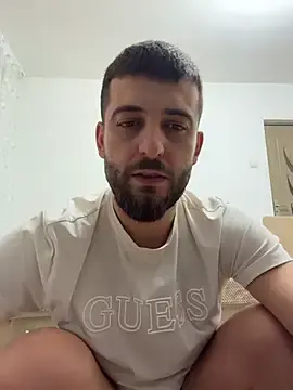 Stripchat Live Sex of Pablo_Hornyguy95