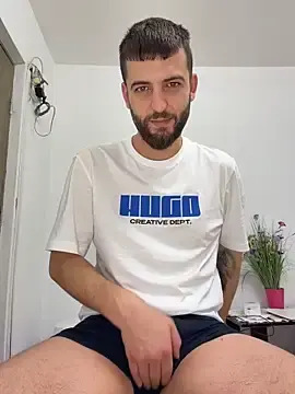 Stripchat Free Porn Cam of Pablo_Hornyguy95