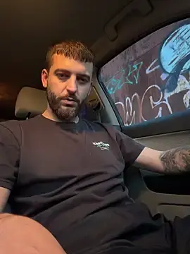 Stripchat Adult Webcam of Pablo_Hornyguy95