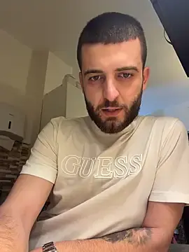 Stripchat Live Porn of Pablo_Hornyguy95