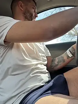 Stripchat Free Live Porn of Pablo_Hornyguy95