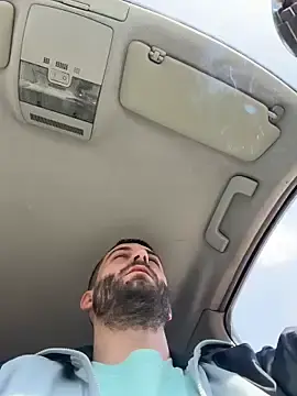 Stripchat Live Sex of Pablo_Hornyguy95