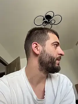 Stripchat Sex Chat of Pablo_Hornyguy95