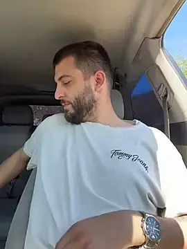 Stripchat Free Porn Cam of Pablo_Hornyguy95