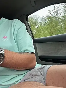 Stripchat Live Porn of Pablo_Hornyguy95