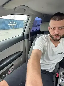 Stripchat Live Porn of Pablo_Hornyguy95