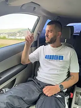 Stripchat Watch Live Sex Cams of Pablo_Hornyguy95