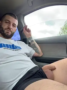 Stripchat Live Sex of Pablo_Hornyguy95