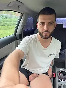 Stripchat Watch Live Sex Cams of Pablo_Hornyguy95