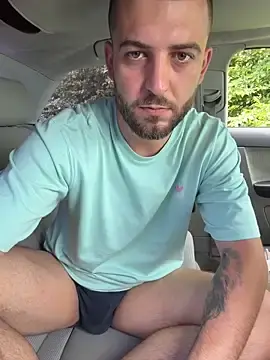 Stripchat Watch Live Sex Cams of Pablo_Hornyguy95
