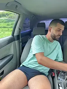 Stripchat Live Sex of Pablo_Hornyguy95